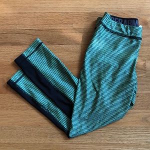 🚨 Underarmour workout leggings 🚨